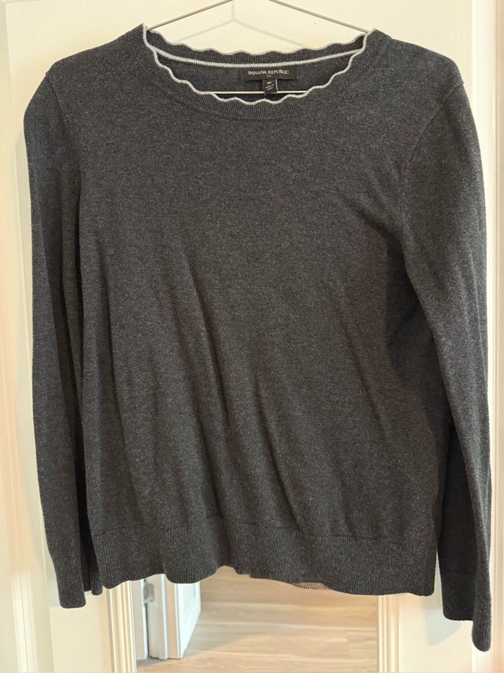 Banana Republic Women’s Dark Gray Sweater with Pretty White Scalloped Trim